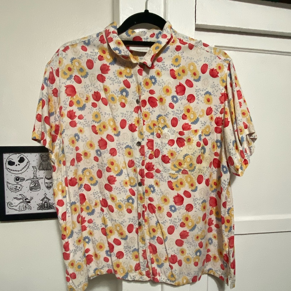 floral collar top with pocket